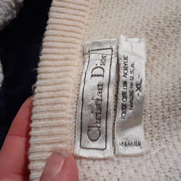 Sweater - Picture 3 of 3